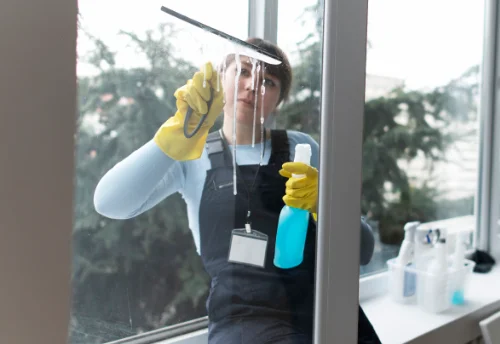 Nettoyage de vitres intérieures et extérieures à l'Union